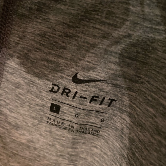 Nike Dri-Fit athletic tank top size Large - Picture 6 of 6